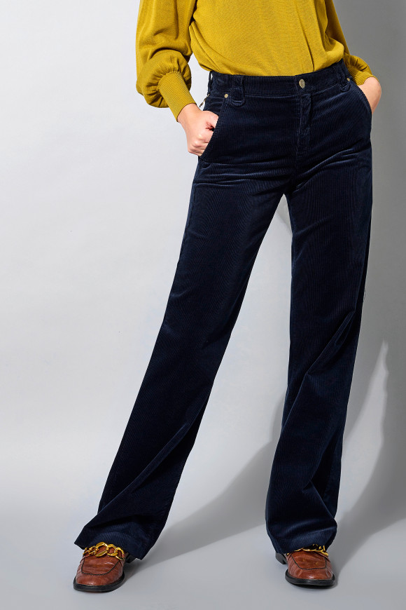 Audrey Cord Bootcut 390 Navy, modell
