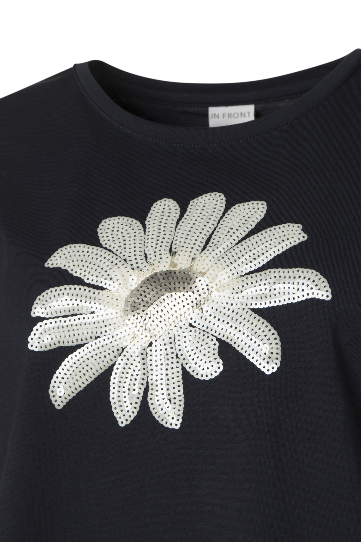 In Front Robin T-shirt Flower 591 Navy, detalj