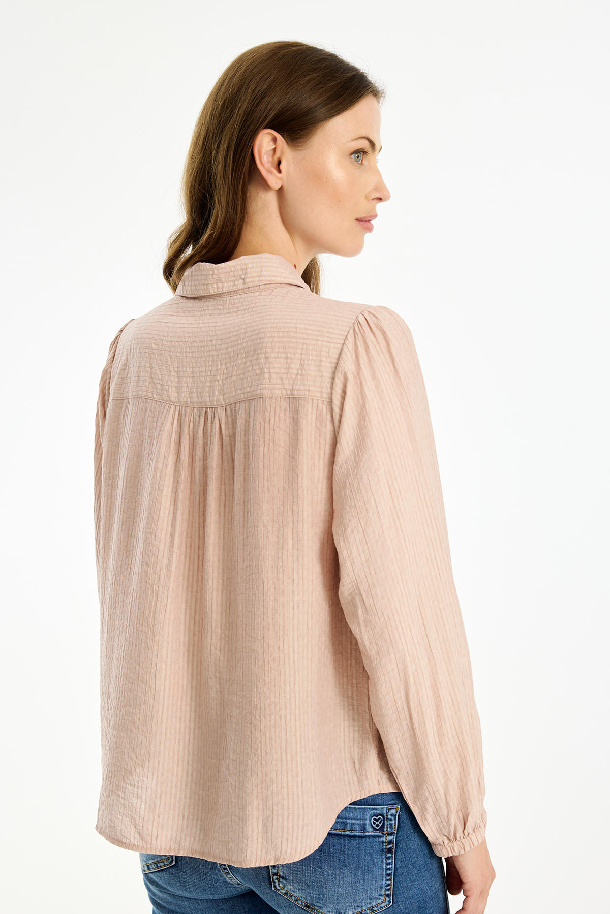 In Front Signe Blus Cloud 210 Dusty Rose, modell bak