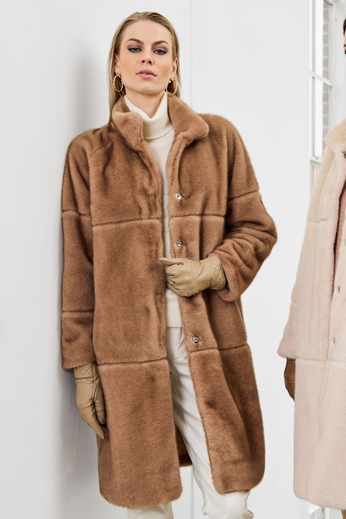 Micha FauxFur Kappa Lhasa 7761 Camel, modell fram