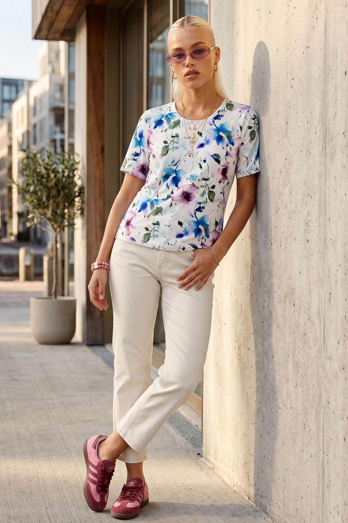 Victoria Topp Calloway 2 White Bloom