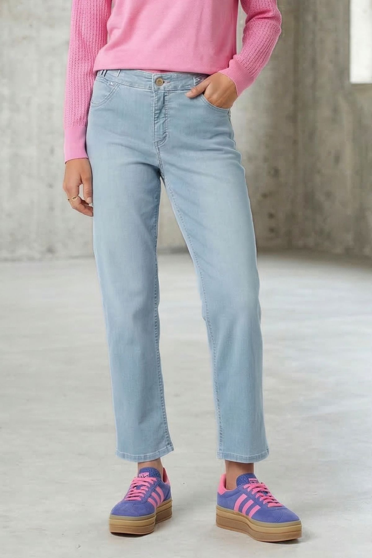 liv 7/8 summer micha venasque