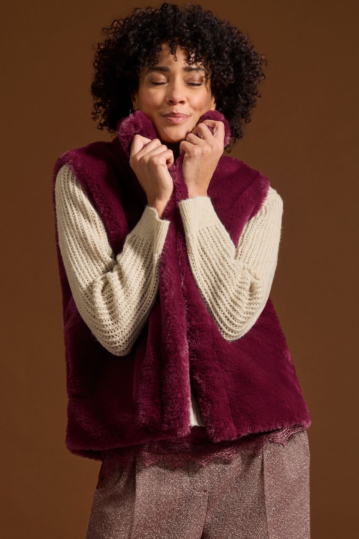 Bianca FauxFurVest TABEA 385 Red - Bild 4
