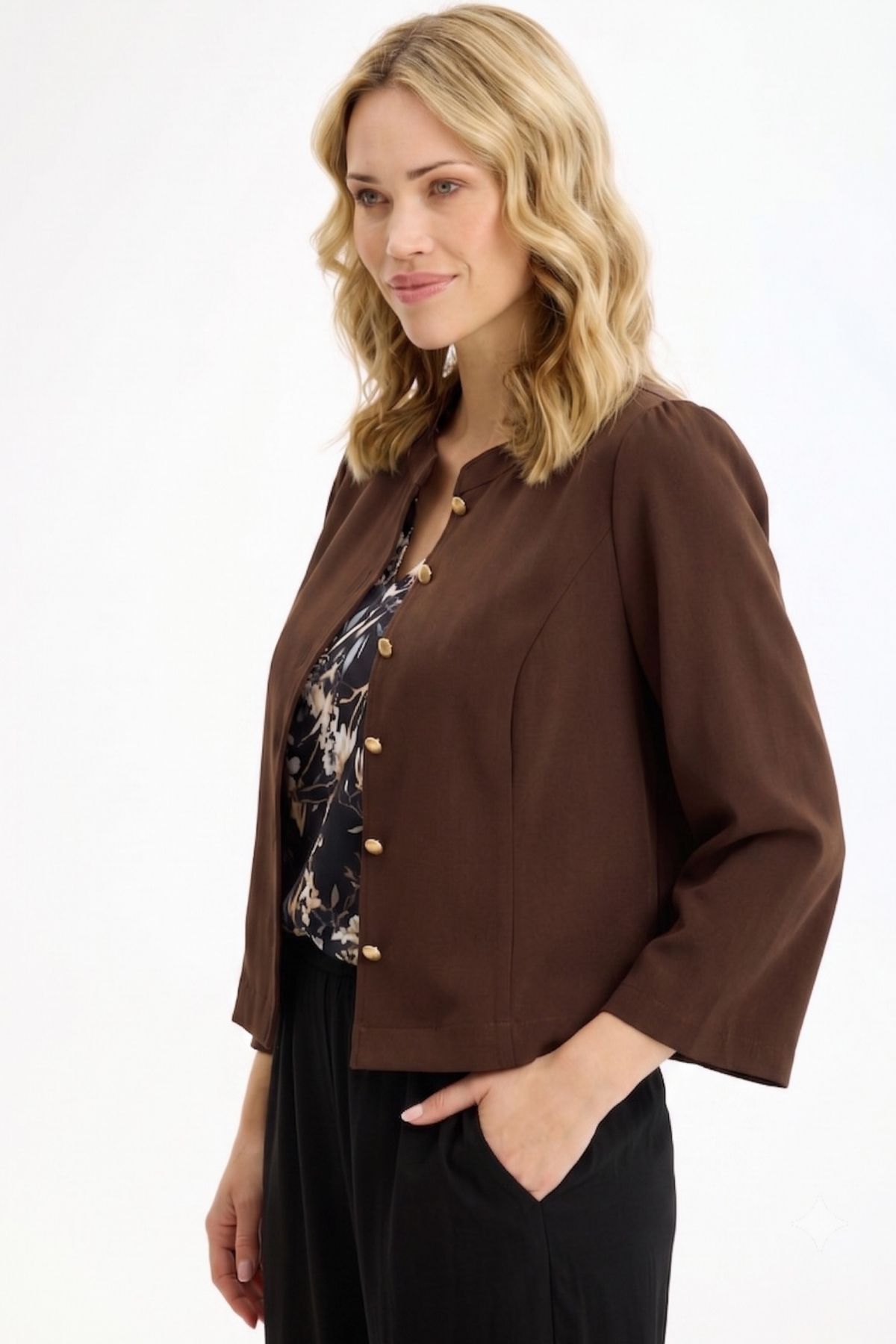 InFront Lisa Jacka XUE - 801 Brown